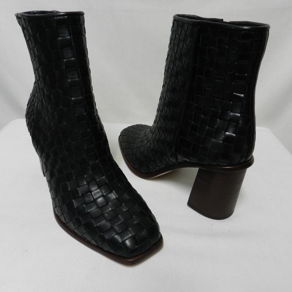 Antonio Melani Alohas West Woven Leather black zip ankle Boots NEW Size Sz 7